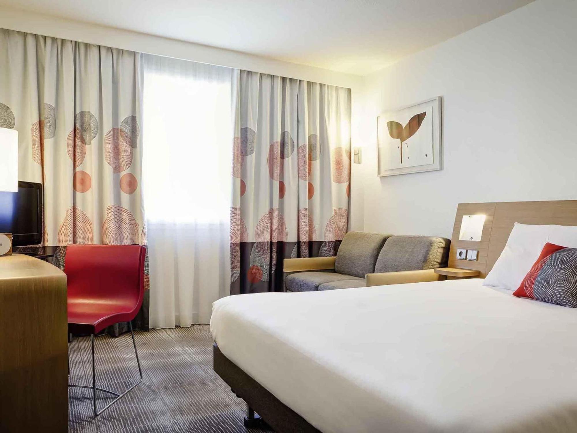 Classic Room with 1 Double Bed and 1 Single Bed,1716990102:JPEG